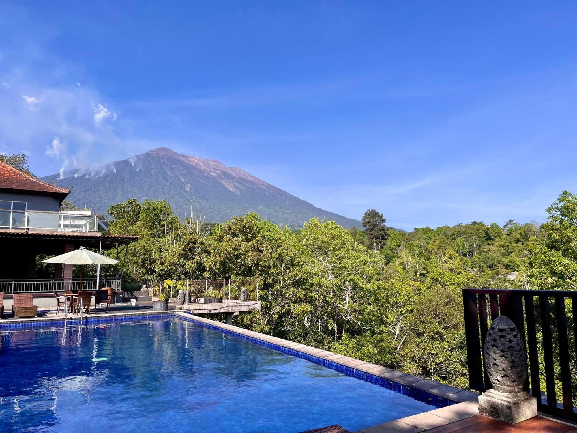 Puri Karang Besakih Hotell Menanga Exteriör bild